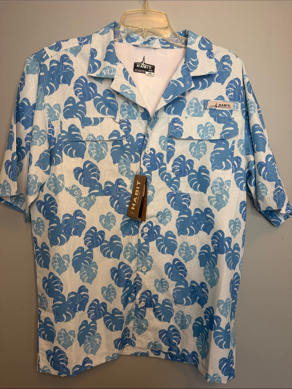 Habit Men's Blue Tropical Leaf Short-Sleeve Button-Down Shirt NWT